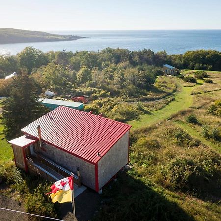 Maregold Centre - Juniper Cabin And Rose Cabin Victoria Beach Екстер'єр фото