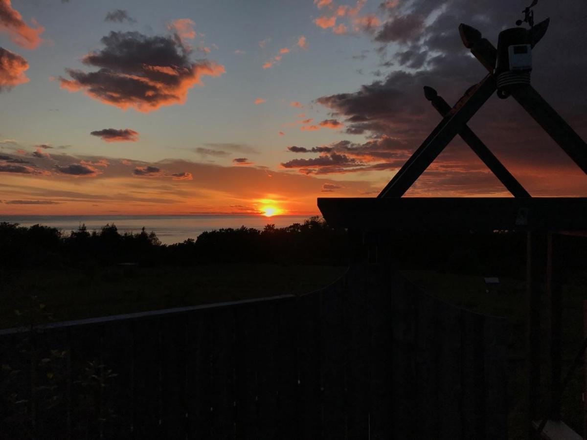Maregold Centre - Juniper Cabin And Rose Cabin Victoria Beach Екстер'єр фото