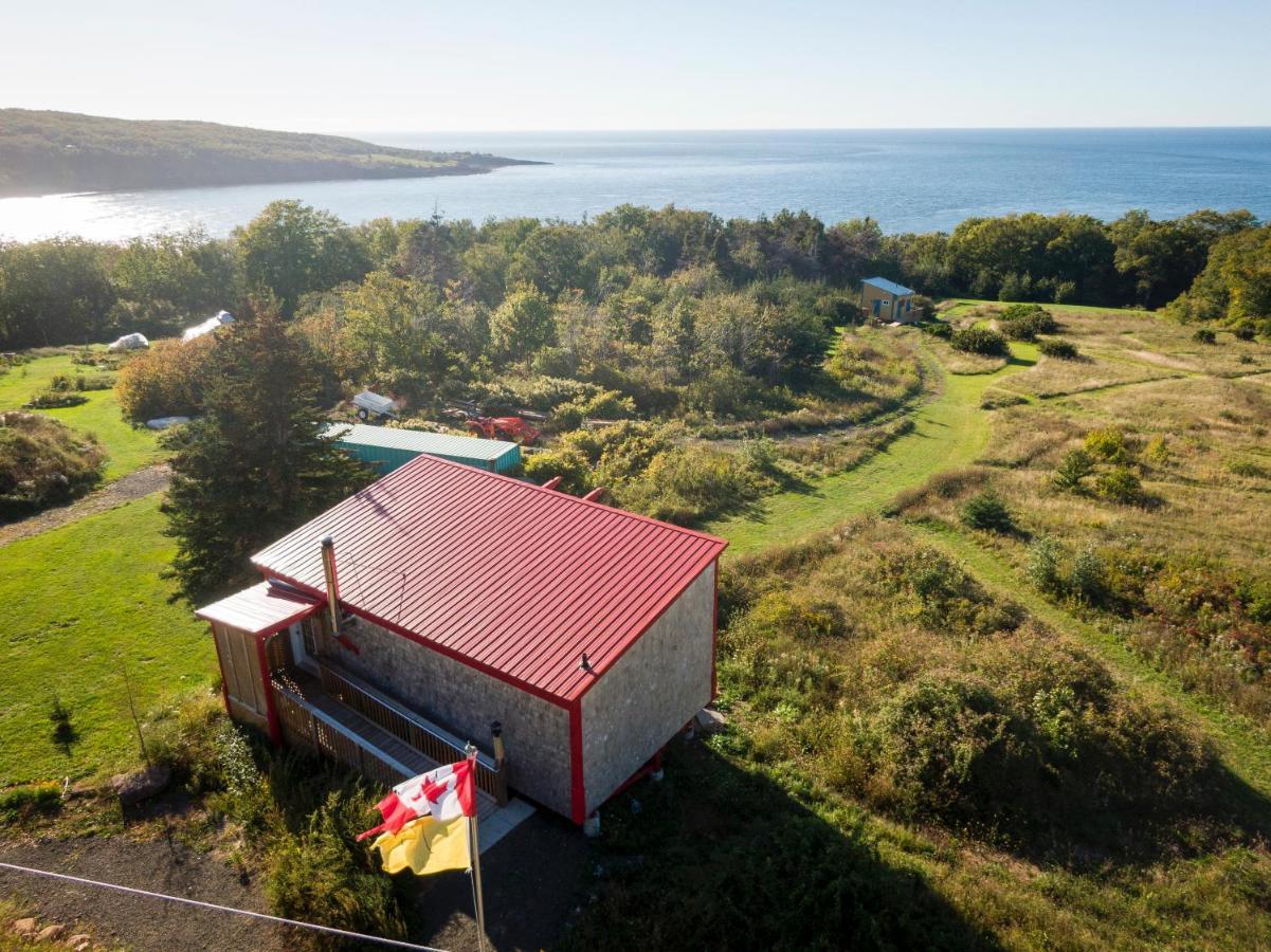 Maregold Centre - Juniper Cabin And Rose Cabin Victoria Beach Екстер'єр фото