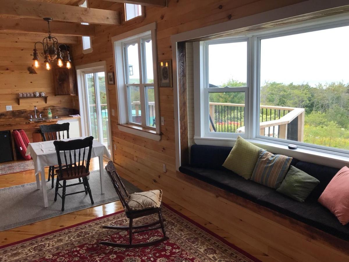 Maregold Centre - Juniper Cabin And Rose Cabin Victoria Beach Екстер'єр фото