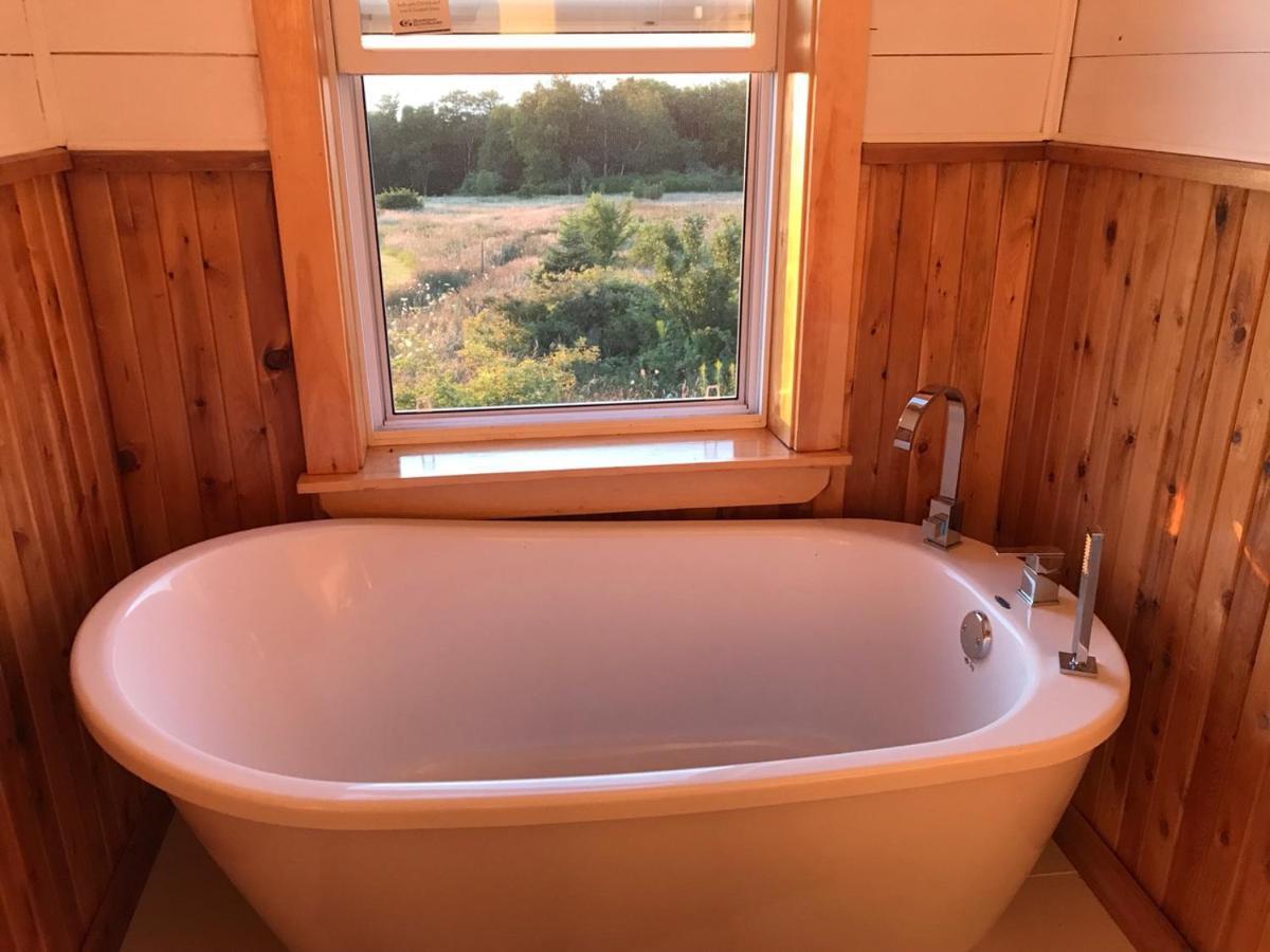Maregold Centre - Juniper Cabin And Rose Cabin Victoria Beach Екстер'єр фото
