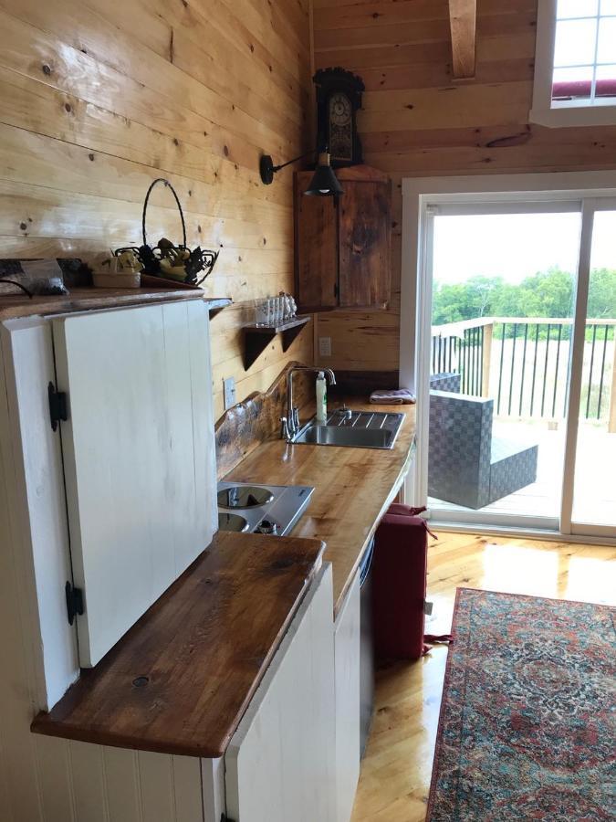 Maregold Centre - Juniper Cabin And Rose Cabin Victoria Beach Екстер'єр фото