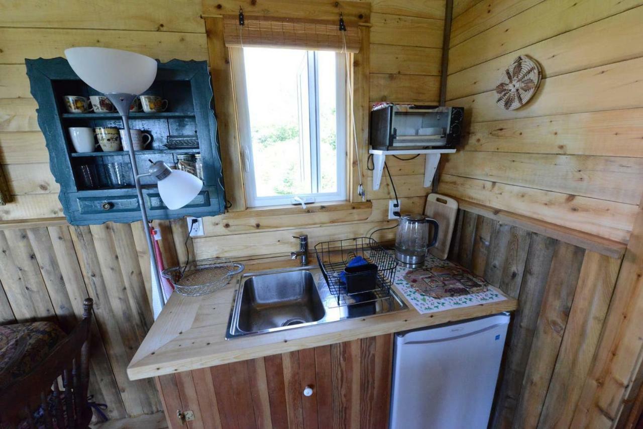 Maregold Centre - Juniper Cabin And Rose Cabin Victoria Beach Екстер'єр фото